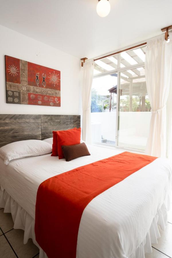 Bed and Breakfast Casa Opuntia Пуерто-Бакерісо-Морено Екстер'єр фото
